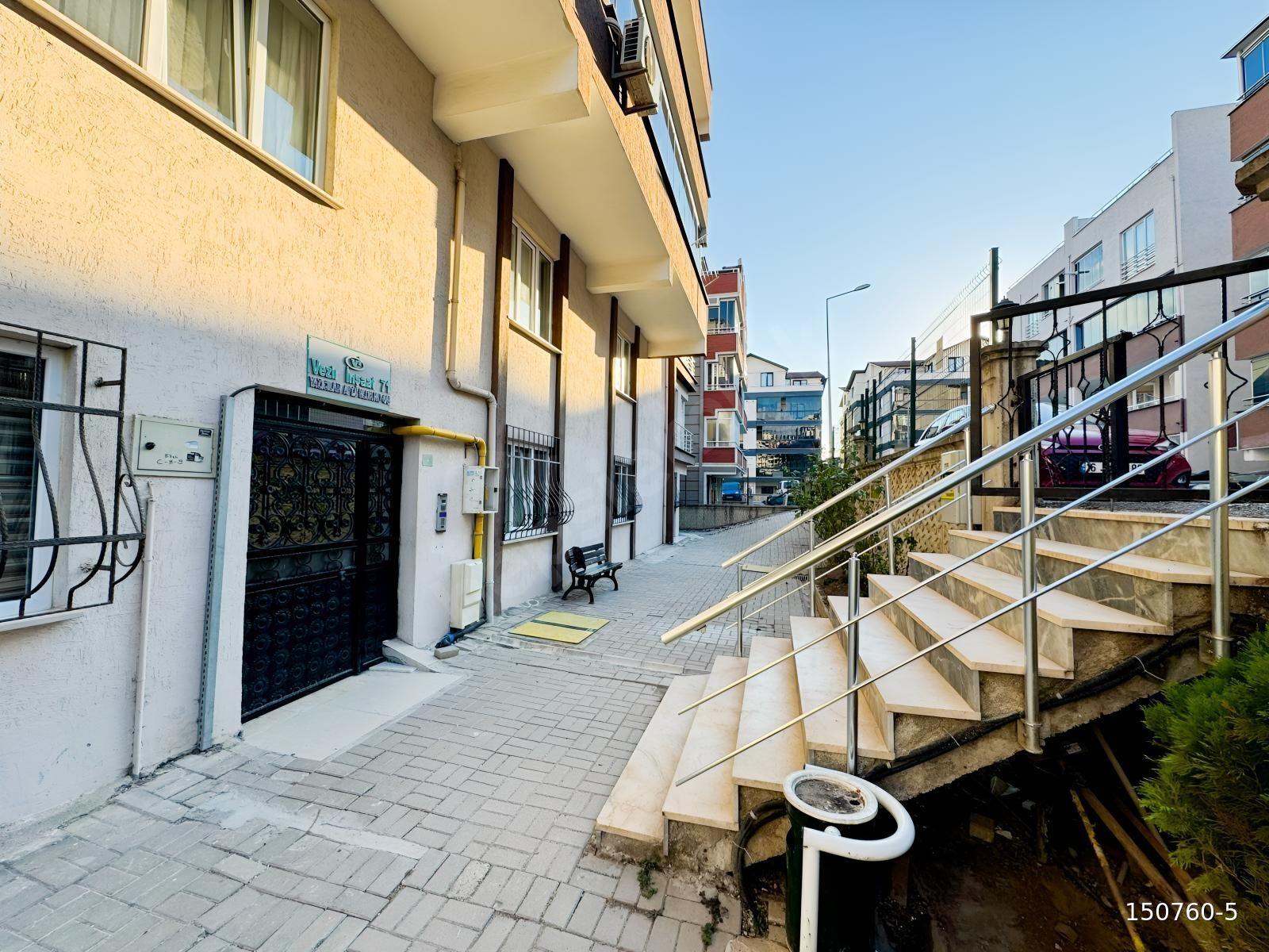 BURSA DEMİRTAŞ DUMLUPINAR'DA SATILIK GİRİŞ KATI 2+1 DAİRE
