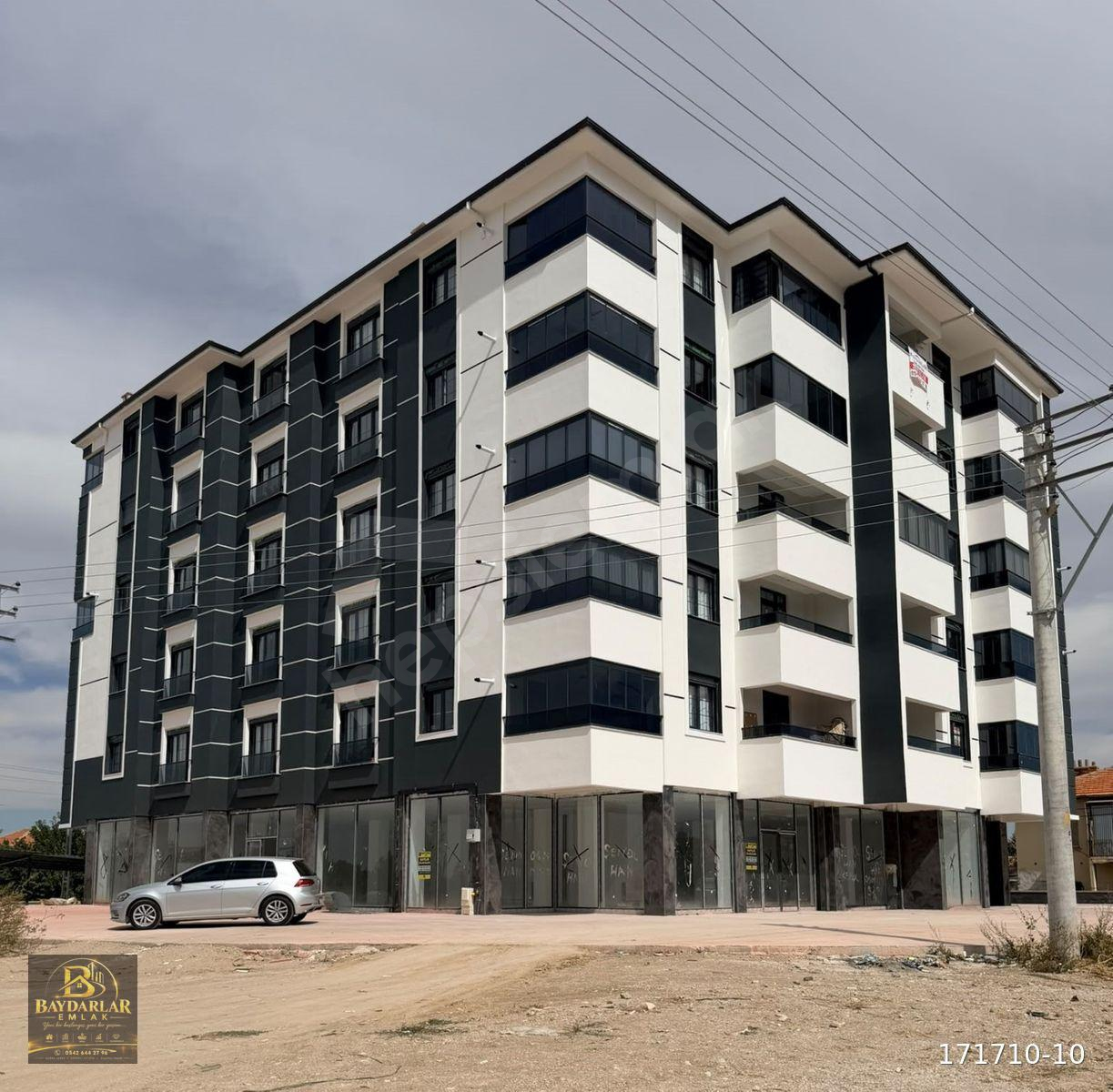 BARBAROS MAHALLESİNDE LÜKS SATILIK 3+1 DAİRE