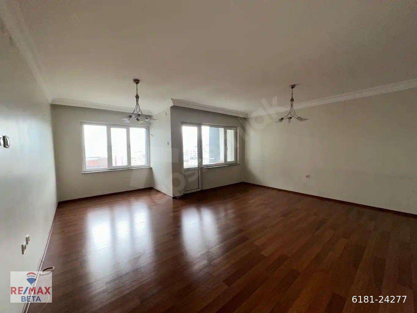 İÇERENKÖY BOSTANCI METRO YANI EVREN SITESI 3 + 1 KIRALIK DUBLEKS