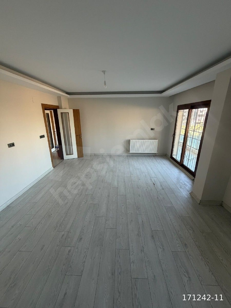 TURGUTLU ERGENEKON MAHALLESİ KİRALIK CADDE ÜZERİNDE DAİRE