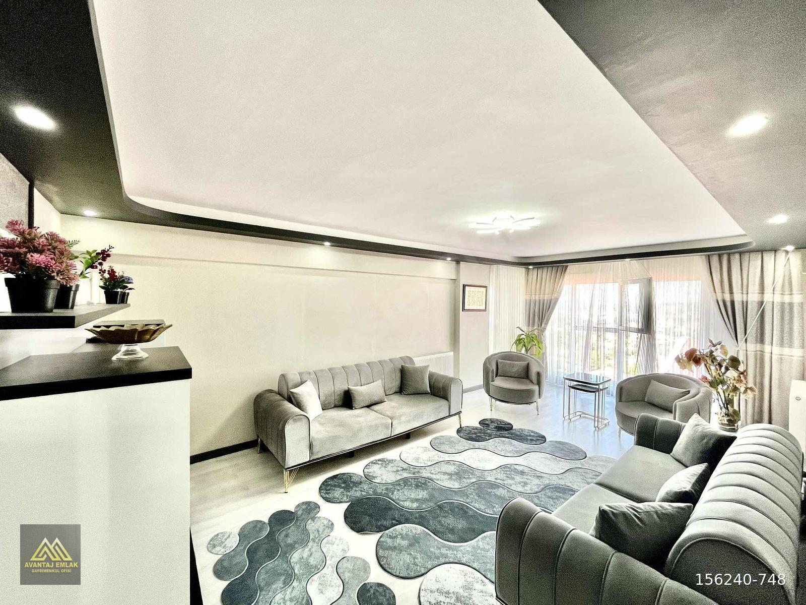 AVANTAJ'DAN KÜÇÜK KAYAŞ'TA CADDE DİBİ FUL+FUL YAPILI 3+1 DAİRE..