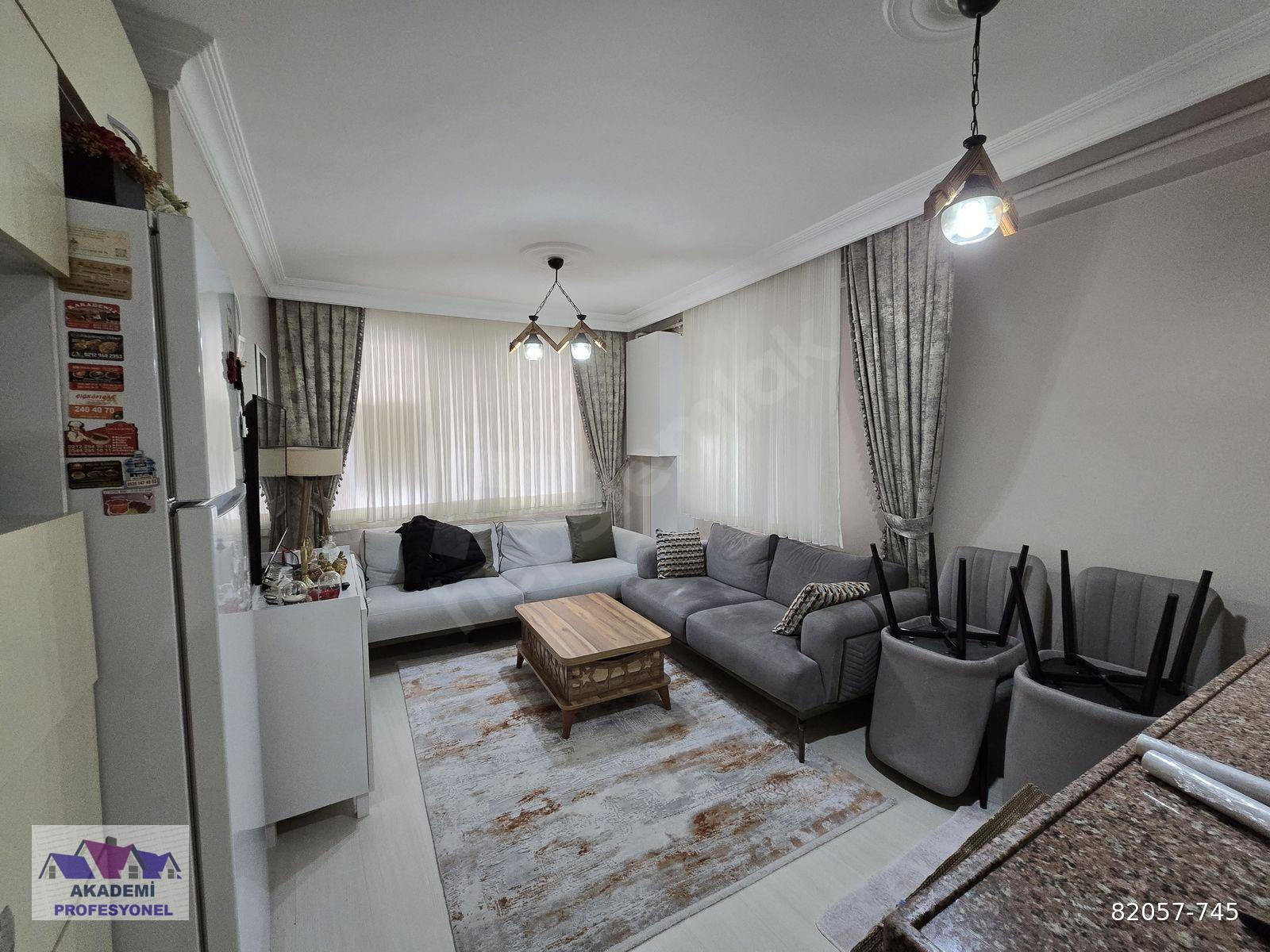 AKADEMİDEN SATILIK METROYA YÜRÜME MESAFESİNDE 2+1 AYDINLIK DAİRE