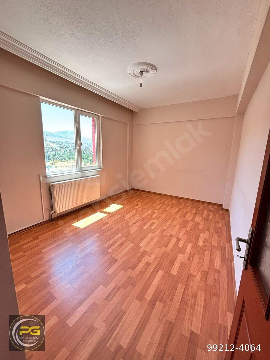 🏡 DEVELİ POLAT GAYRİMENKUL'DEN HASAN ŞAHAN MAHALLESİ'NDE KİRALIK 3+1 DAİRE