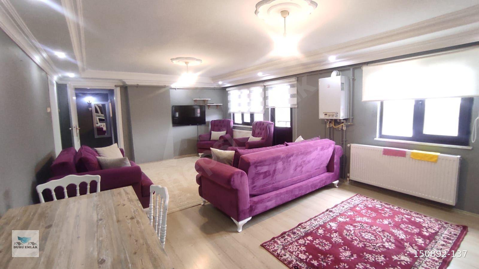 ÖMÜREVLERİ TRAMVAY DURAĞINDA, EŞYALI, GENİŞ KİRALIK 2+1 DAİRE