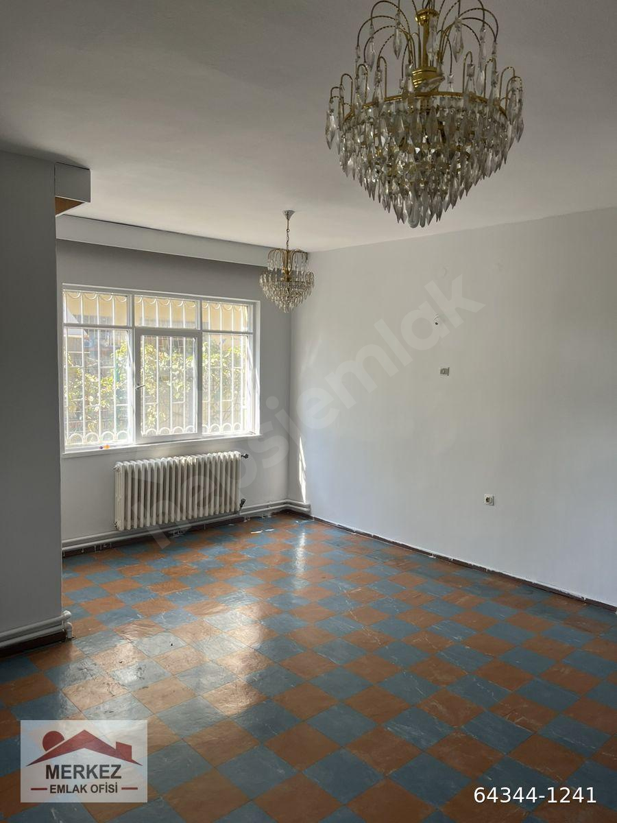 Ankara Üniversitesi veteriner fakültesi karşsında kiralık 3 + 1 daire