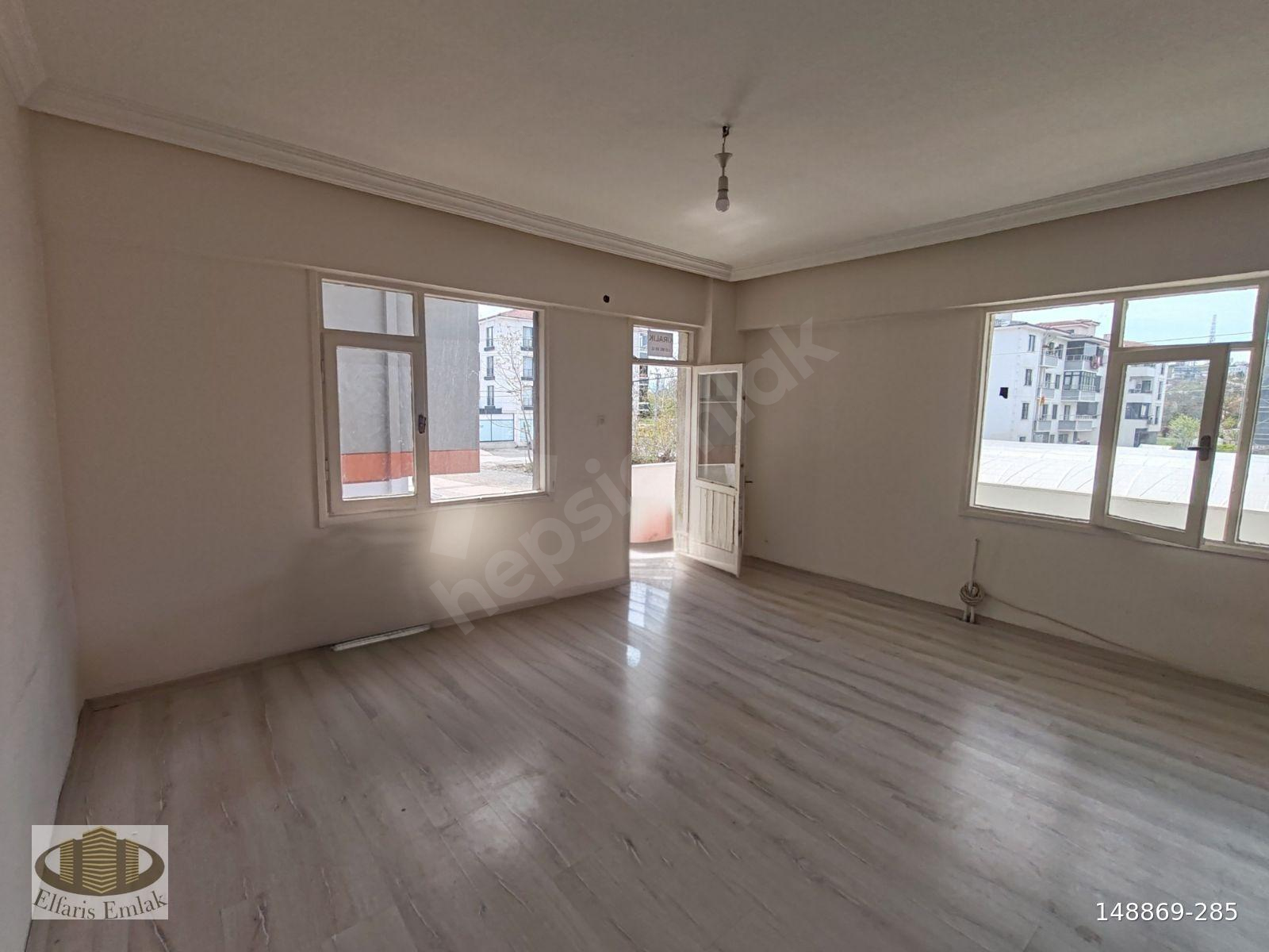 Mehmet Akif Mahallesinde, HAKMAR Karşısında 2+1 Kiralık Daire