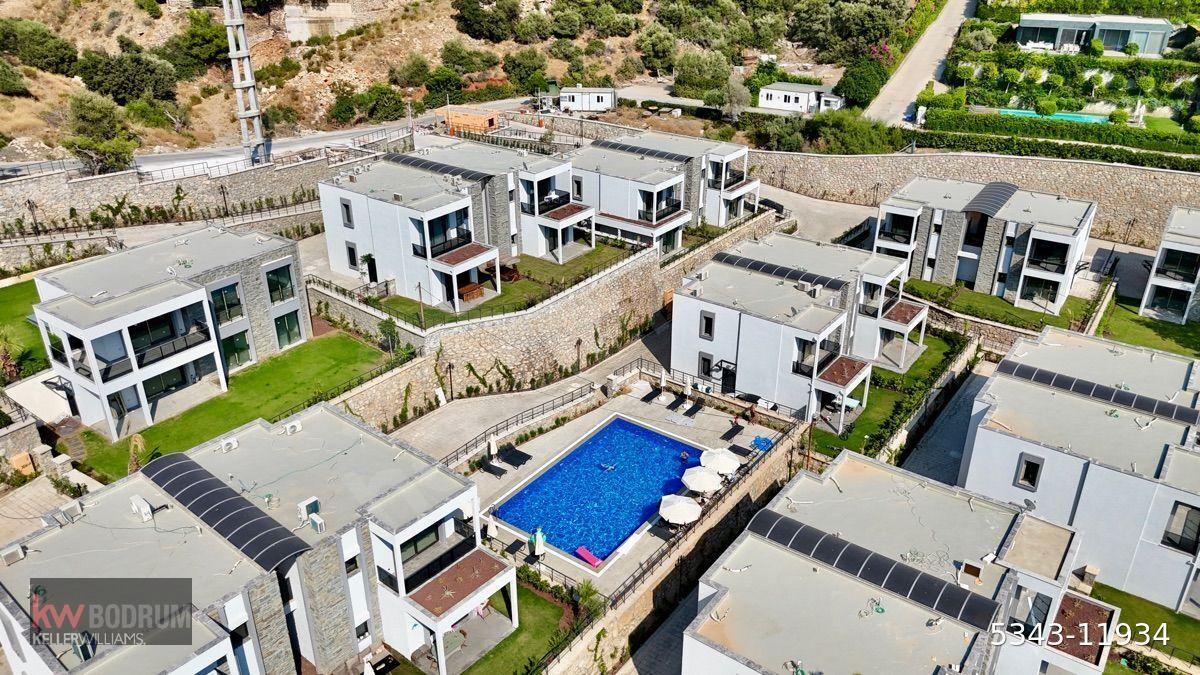 Bodrum Acropol City’de Bahçeli, Lüks Yapılı, Düz Giriş 3+1 Daire