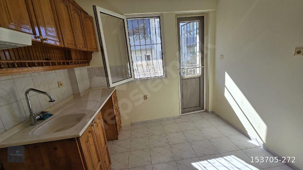 PATLANGIÇ Saadet sitesinde Ara Kat Ayrı Mutfak Uzun Dönem Kiralık