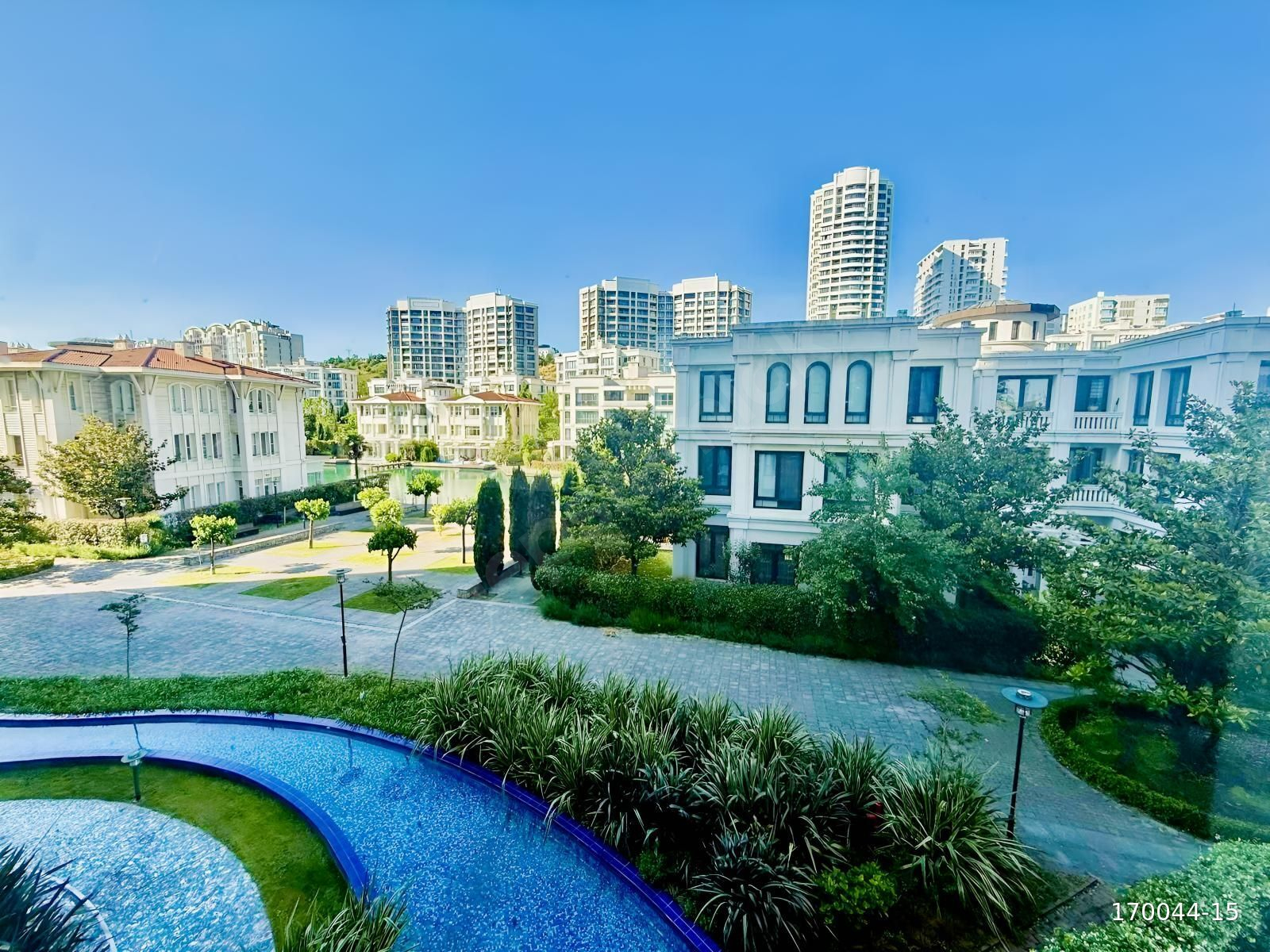 İSTANBUL SARAYLARI HÜNKAR KONAKLARI SATILIK 3+1 BOŞ DAİRE