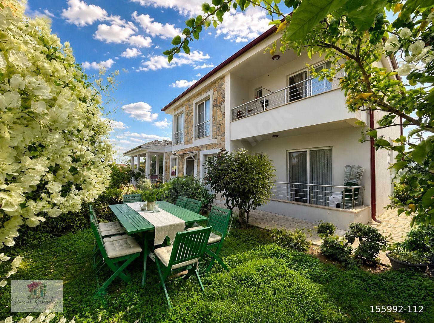 Datça'da Merkeze Yakın, Satılık 2+1 Bahçe Kullanımlı Daire