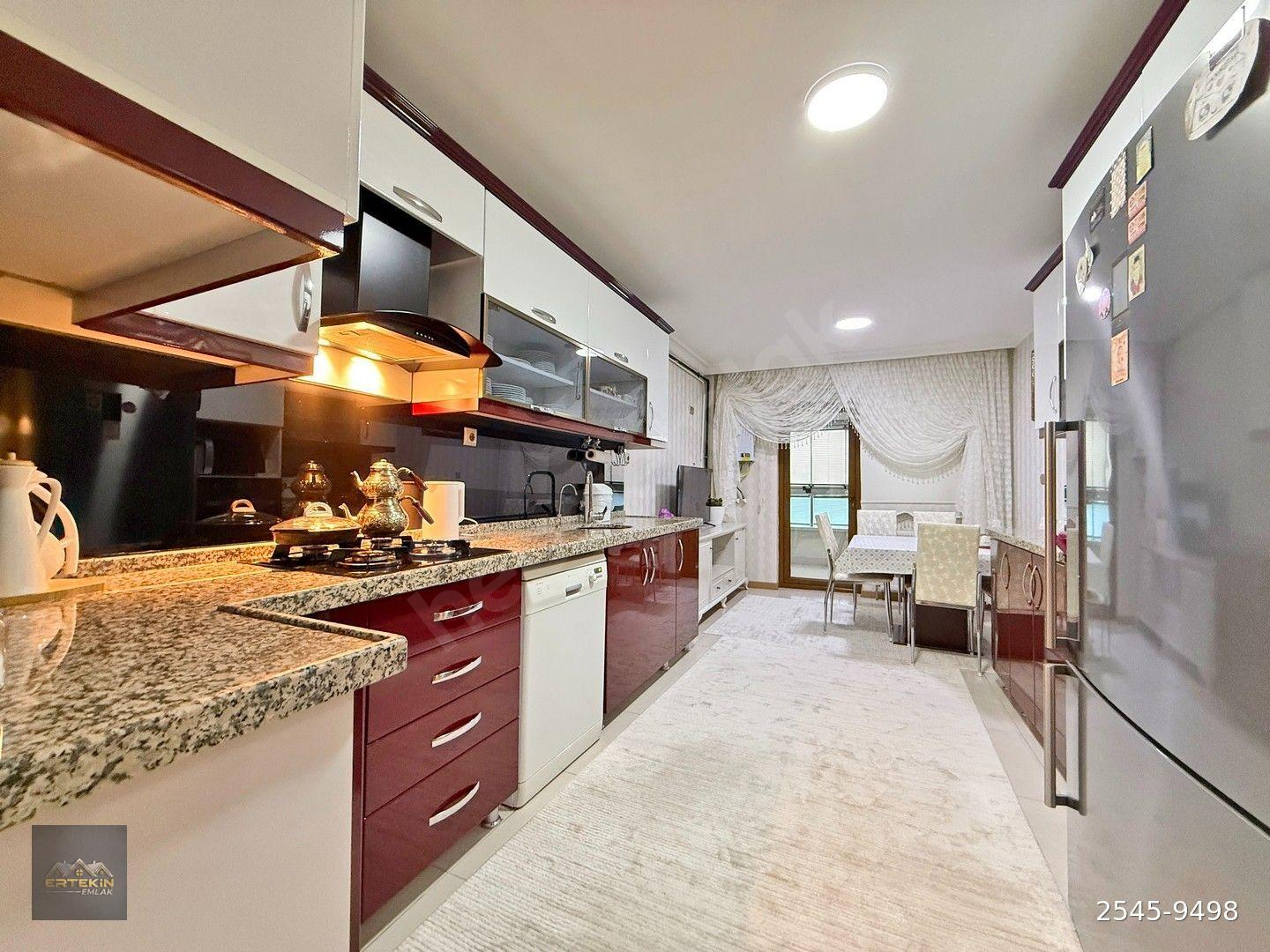ERTEKİN EMLAK'TAN PURSAKLAR A.KARAKOÇ OKUL YAKINI SİTE İÇERİSİNDE KİLER'Lİ ÇİFT BANYOLU 4+1 DAİRE