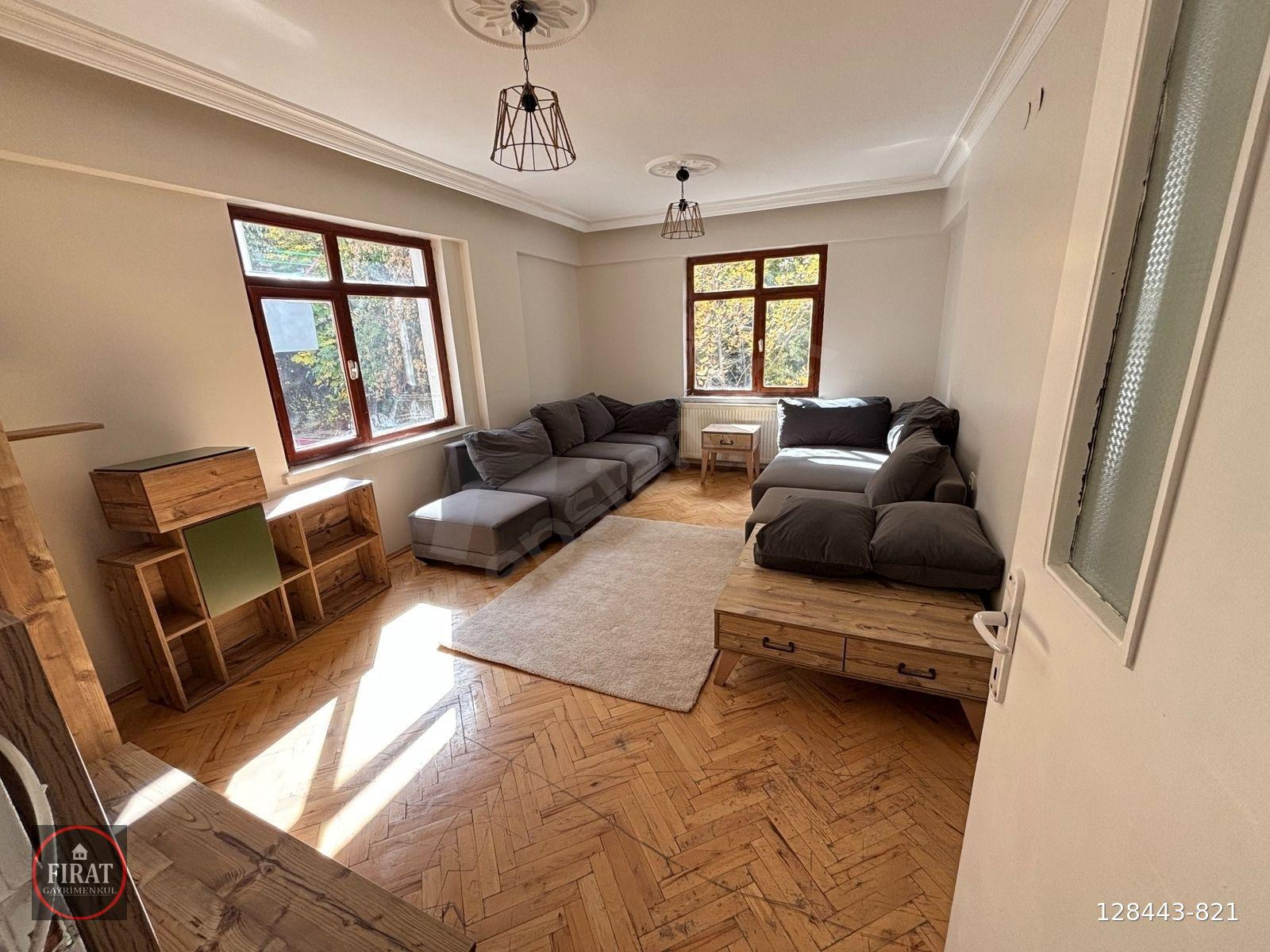 TIP FAKÜLTESU CAD YAKINI ARA KATTA 2+1 ESYALI KIRALIK DAİRE