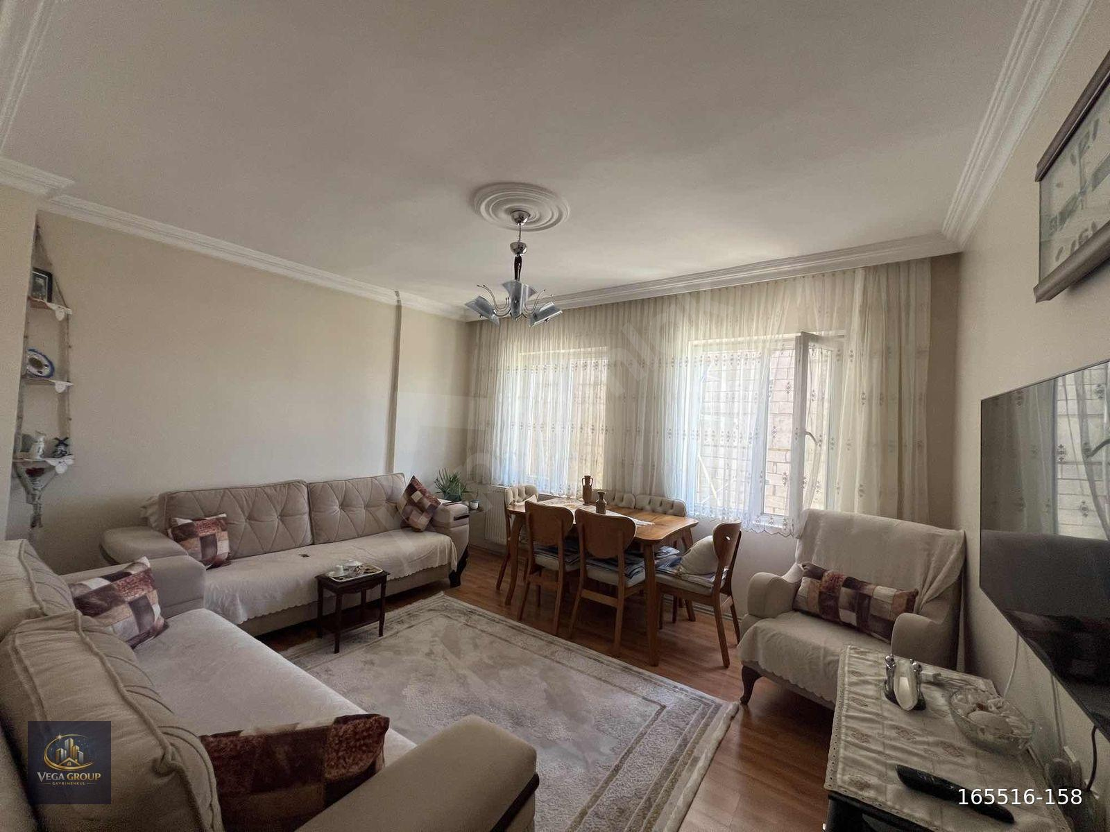 YENİ MAHALLE'DE 3+1 SATILIK DAİRE
