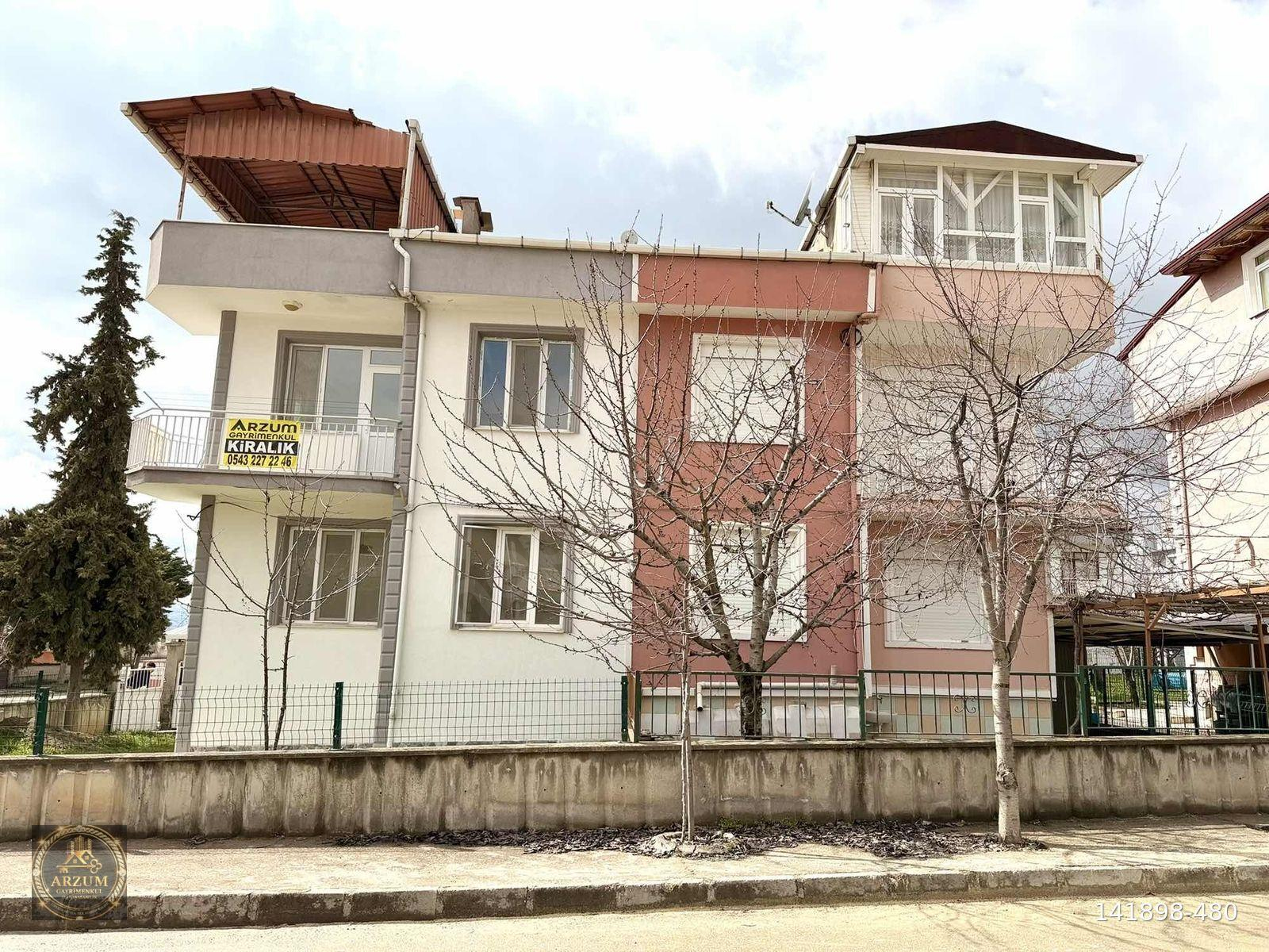 DEVLET HASTANESİ YANINDA MÜSTAKİL KİRALIK BAKIMLI 3+1 DAİRE