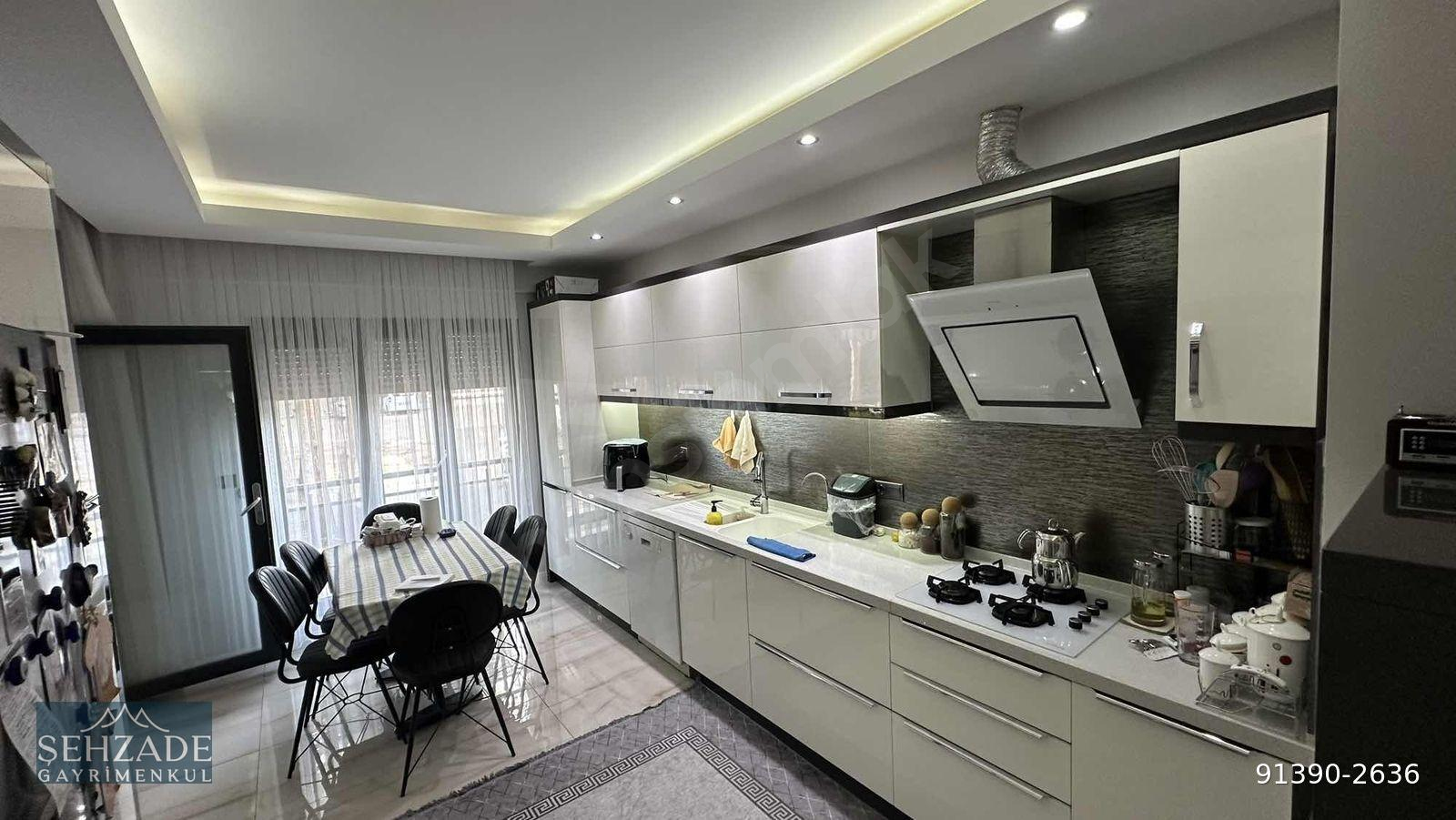 ŞEHZADE'DEN ADALET SATILIK 4+1 220m2 ULTRA GENİŞ DAİRE