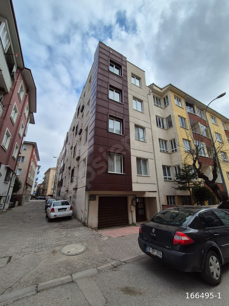 BAHÇELİEVLER'DE SÜPER KONUMLU 1+1 DAİRE 4. KAT