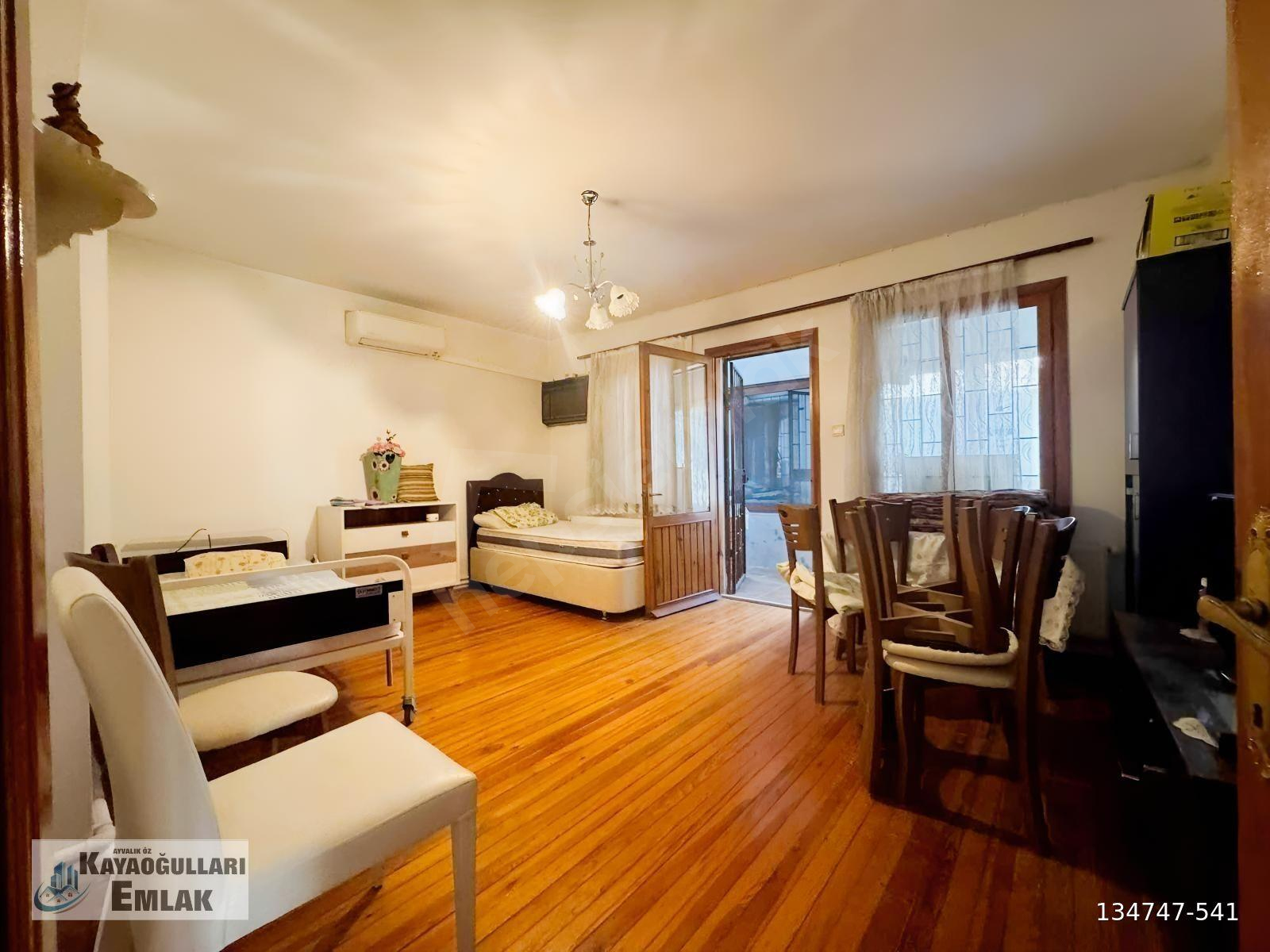 Ayvalık Özkayaoğulları emlak 150 evler mh 2 + 1 satılık daire