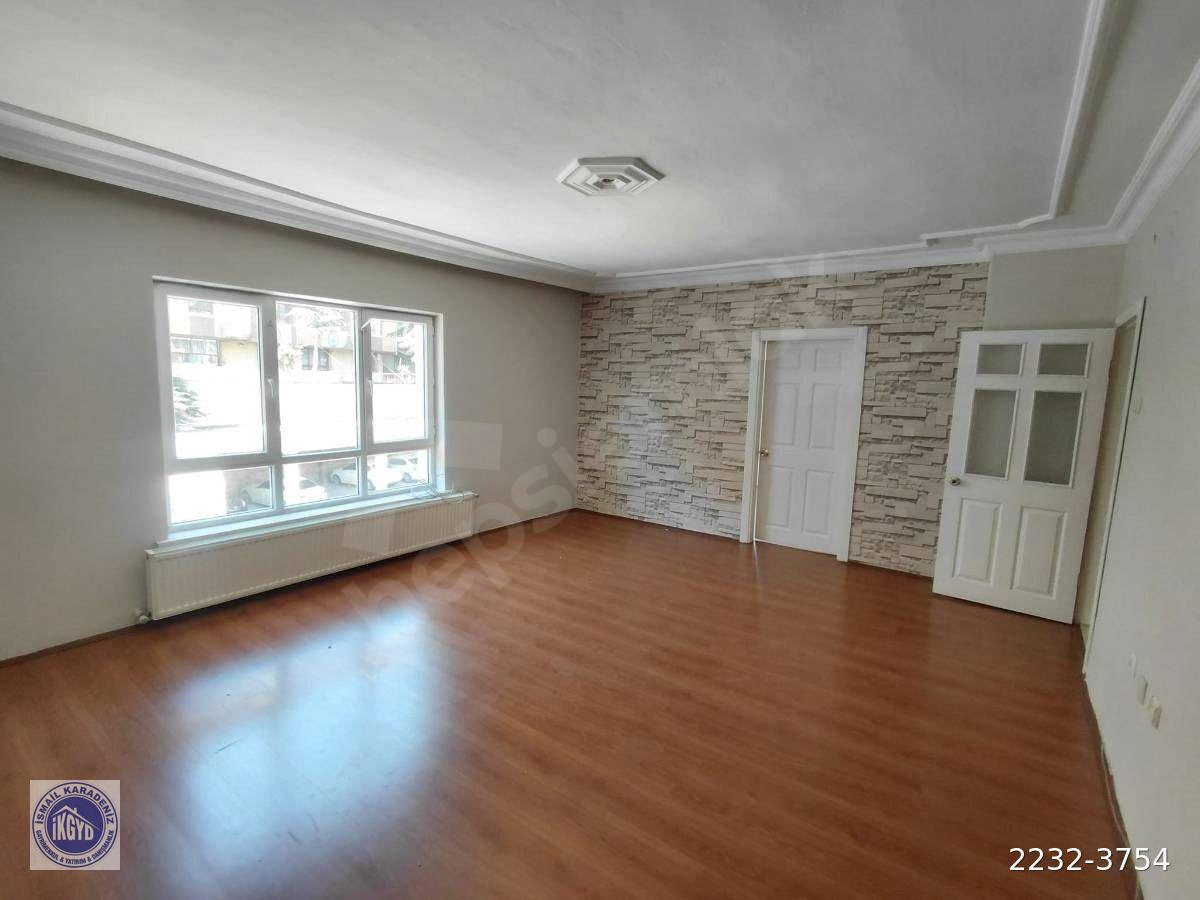 METRO YÜRÜME MESAFESİNDE, CADDE ÜZERİ, KATTA, GÖKCEK PARKI YAKINI, YAPILI, 3+1 SATILIK DAİRE
