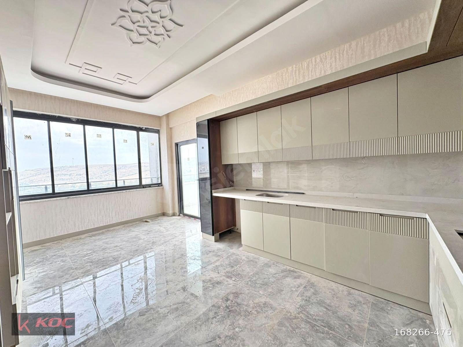 KOÇ GYMDEN YEŞİLVADİ MANZARALI '0' OTURUMA HAZIR Y.ISITMA 2.5+1
