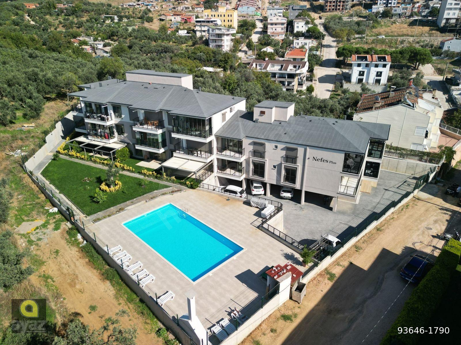 AYAZ GAYRİMENKULDEN ERDEK'TE SİTE İÇERİSİNDE HAVUZLU 2+1 DAİRE
