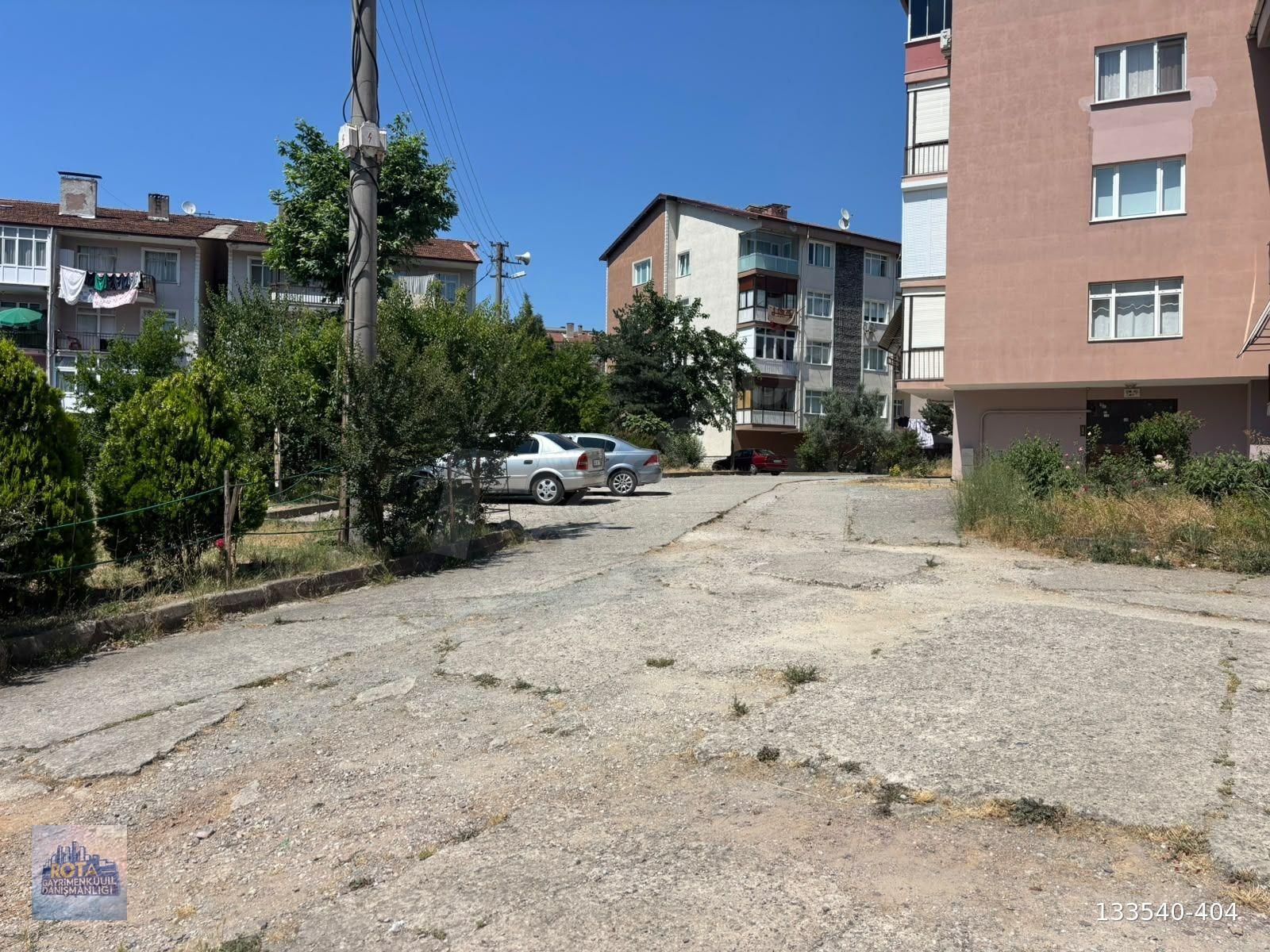 DEĞİRMENDERE GÜZEL KONUMDA SİTE İÇİ 3+1 SATILIK DAİRE