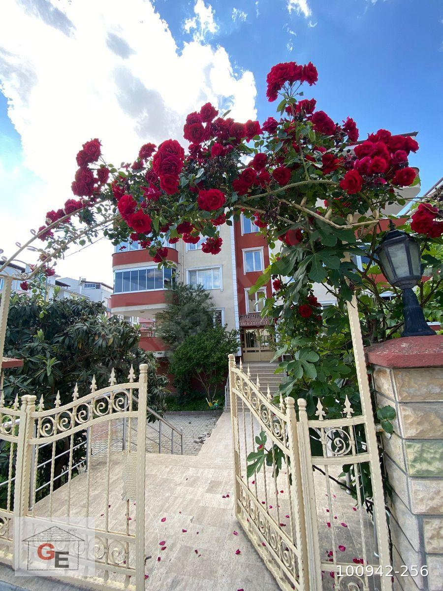 ŞÜKRÜPAŞA MAHALLESİ EBEVENY BANYOLU 3+1 KİRALIK DAİRE