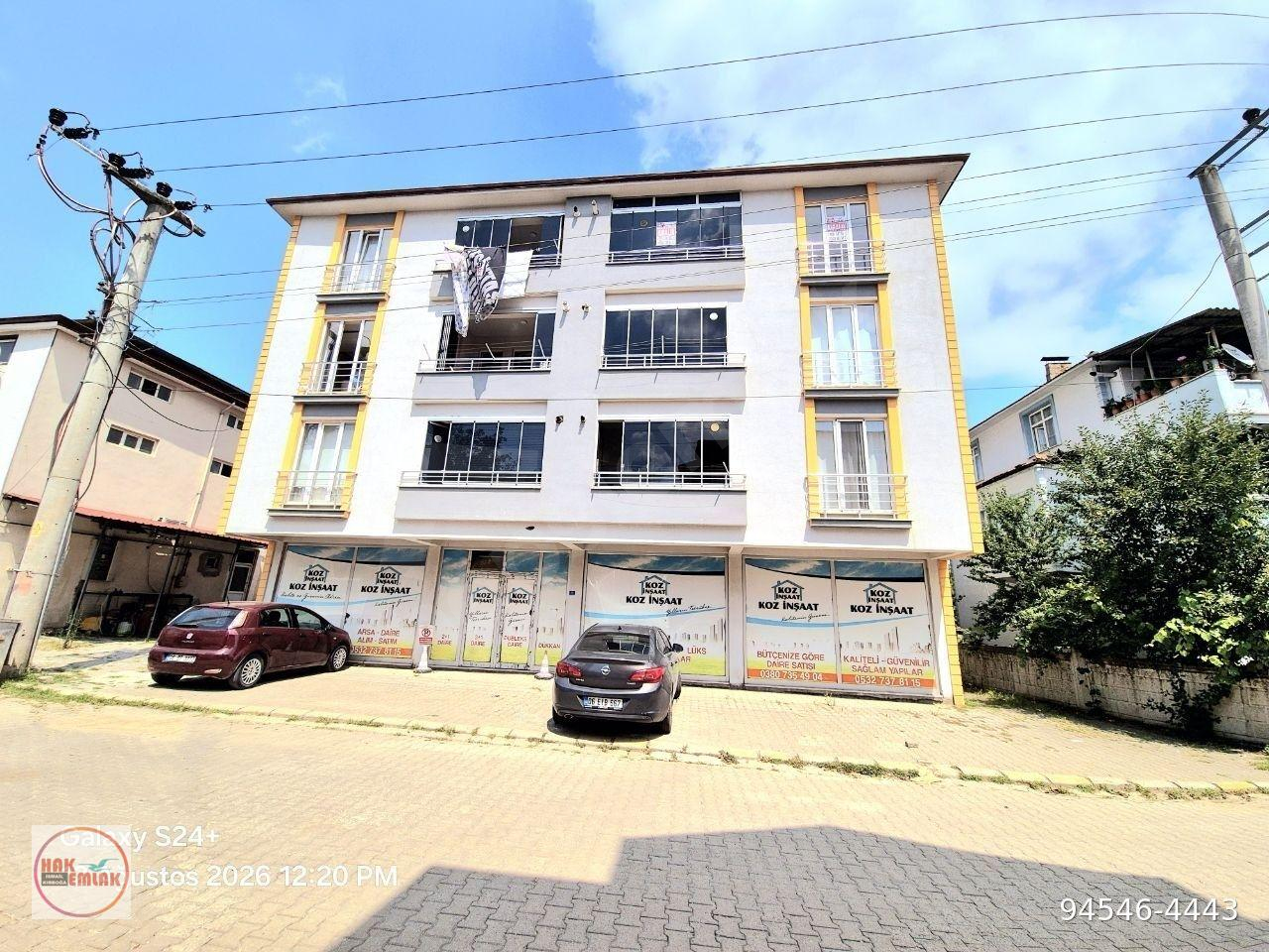 Hak Emlak'tan Cumayeri İlçesi Yeni Mahallede Kiralık 3+1 Daire