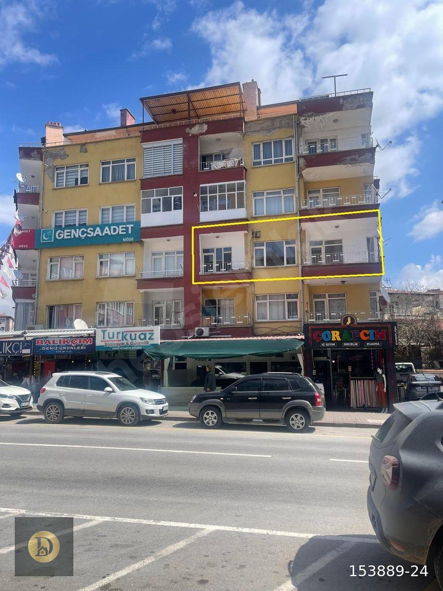 DORA GAYRİMENKUL'den Selçuk Migros Karşısı Satılık 3+1 Daire