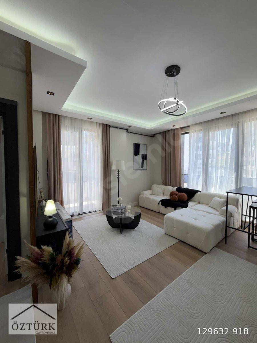 ATAKUMDA BULVARA 50MT MESAFDE LÜX SIFIR EŞYALI SATILIK 1+1 DAİRE