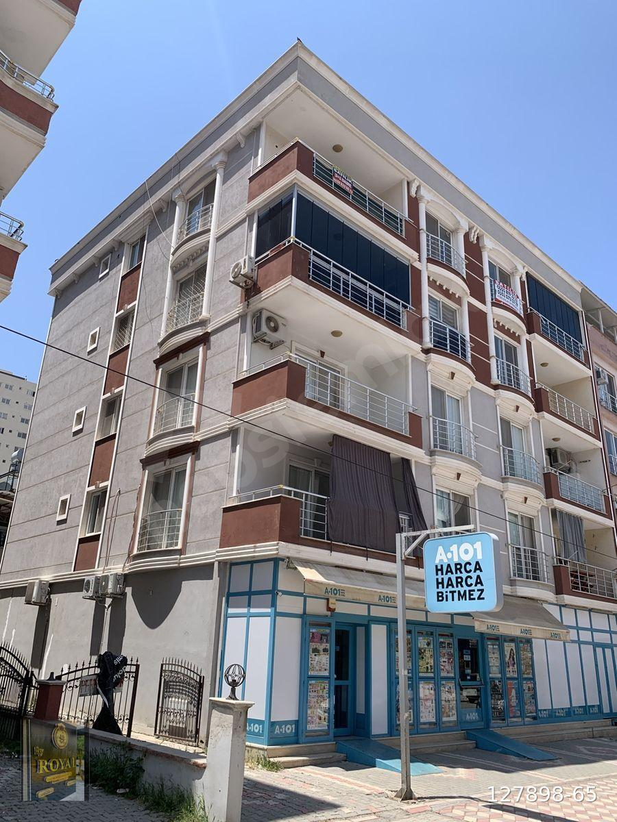 By ROYAL EMLAK VE GAYRİMENKULDEN SATILIK DAİRE