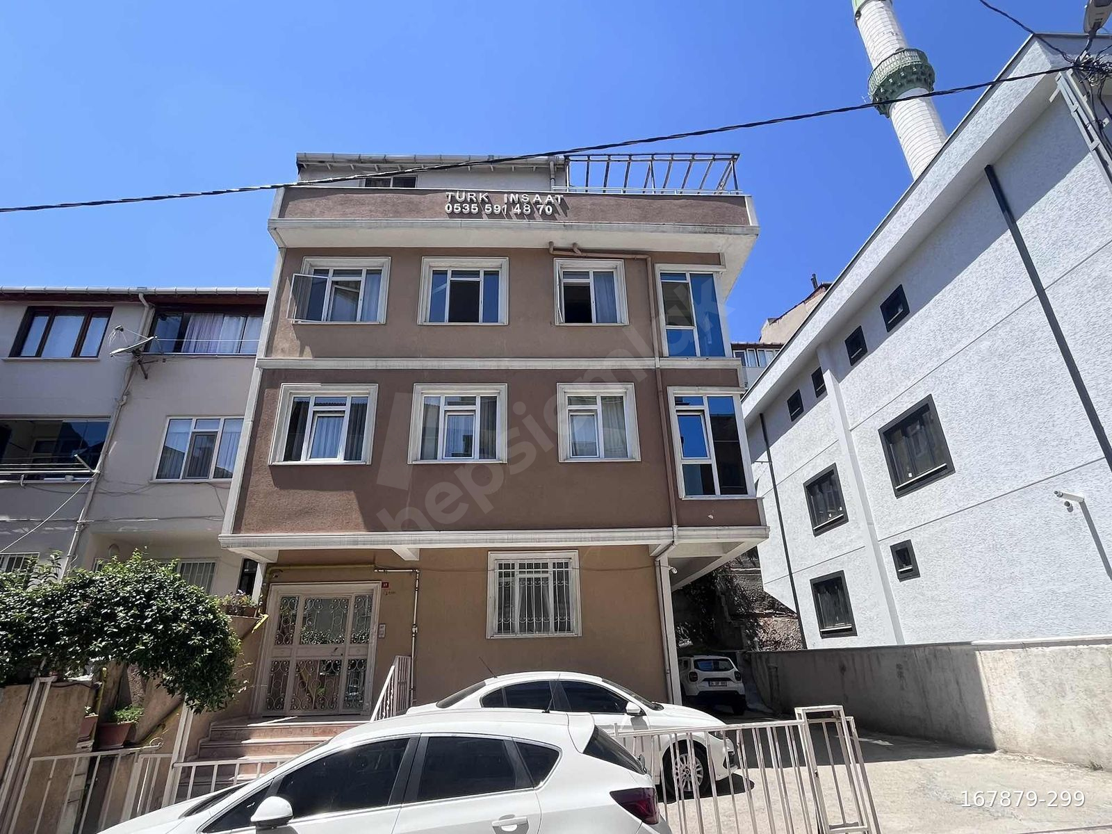 İÇERENKÖY METROYA 3 DK MESAFEDE TAŞINMAYA HAZIR 2 + 1 DAIRE