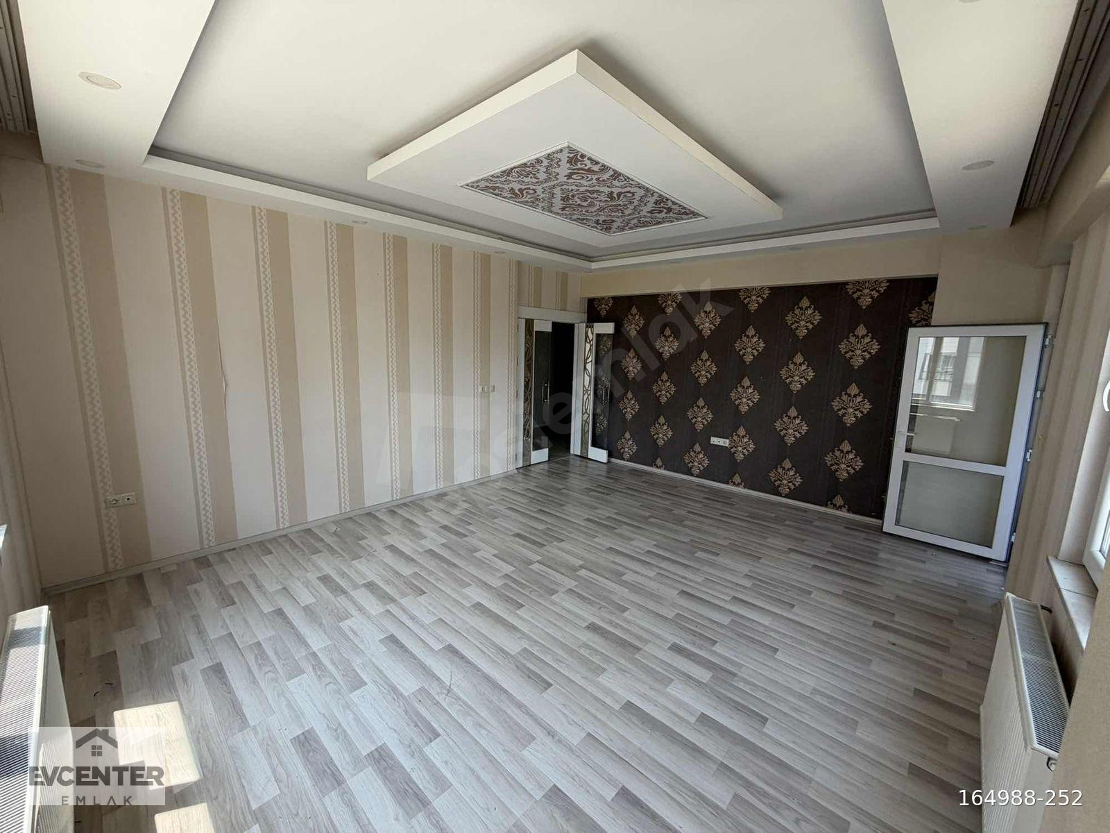 EV CENTER DAN FISTIKLIKDA İSKANLI ARAKAT 3+1 MASRAFSIZ DAİRE