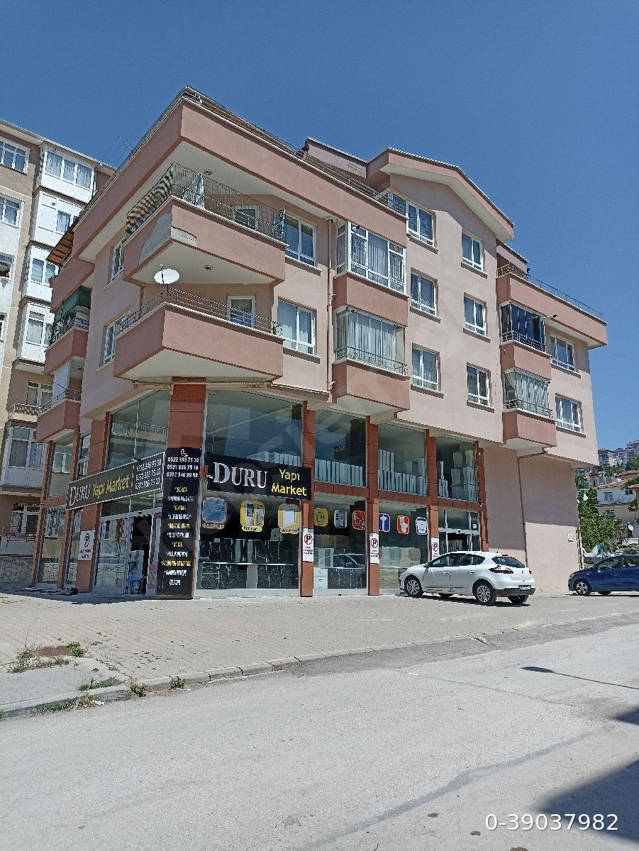 YEŞİLEVLER MAHALLESİ SELÇUKLU CADDESİ ÜZERİNDE MERKEZİ KONUMDA DUBLEKS DAİRE