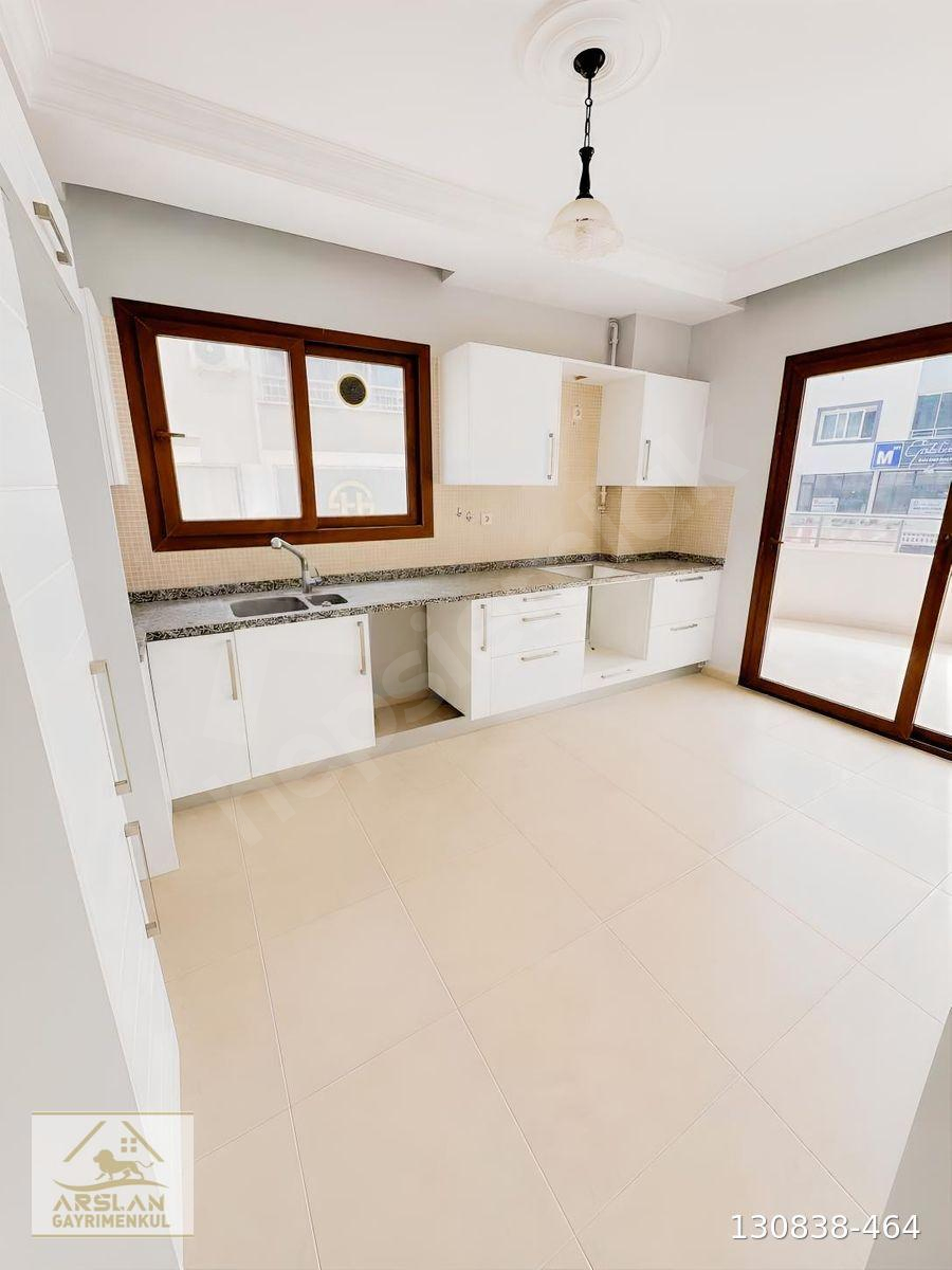 ARSLAN GAYRİMENKUL DEN CAFELER CADDESİNDE SATILIK 3+1 DAİRE