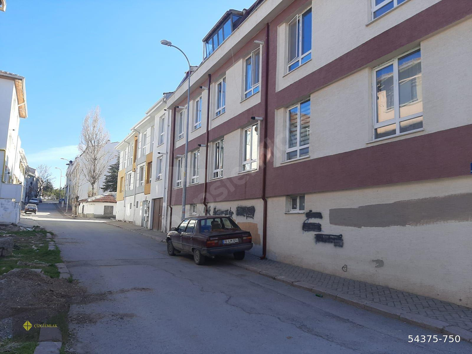 ÇİZGİ EMLAKTAN BÜYÜKDERE MAH.KİRALIK 1+1 APART