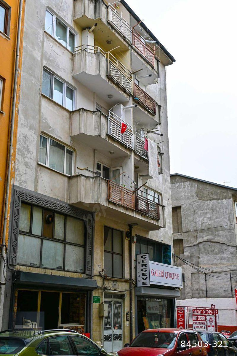 BM REAL ESTATE ALTIPARMAK'TA SATILIK 2+1 ASANSÖRLÜ DAİRE