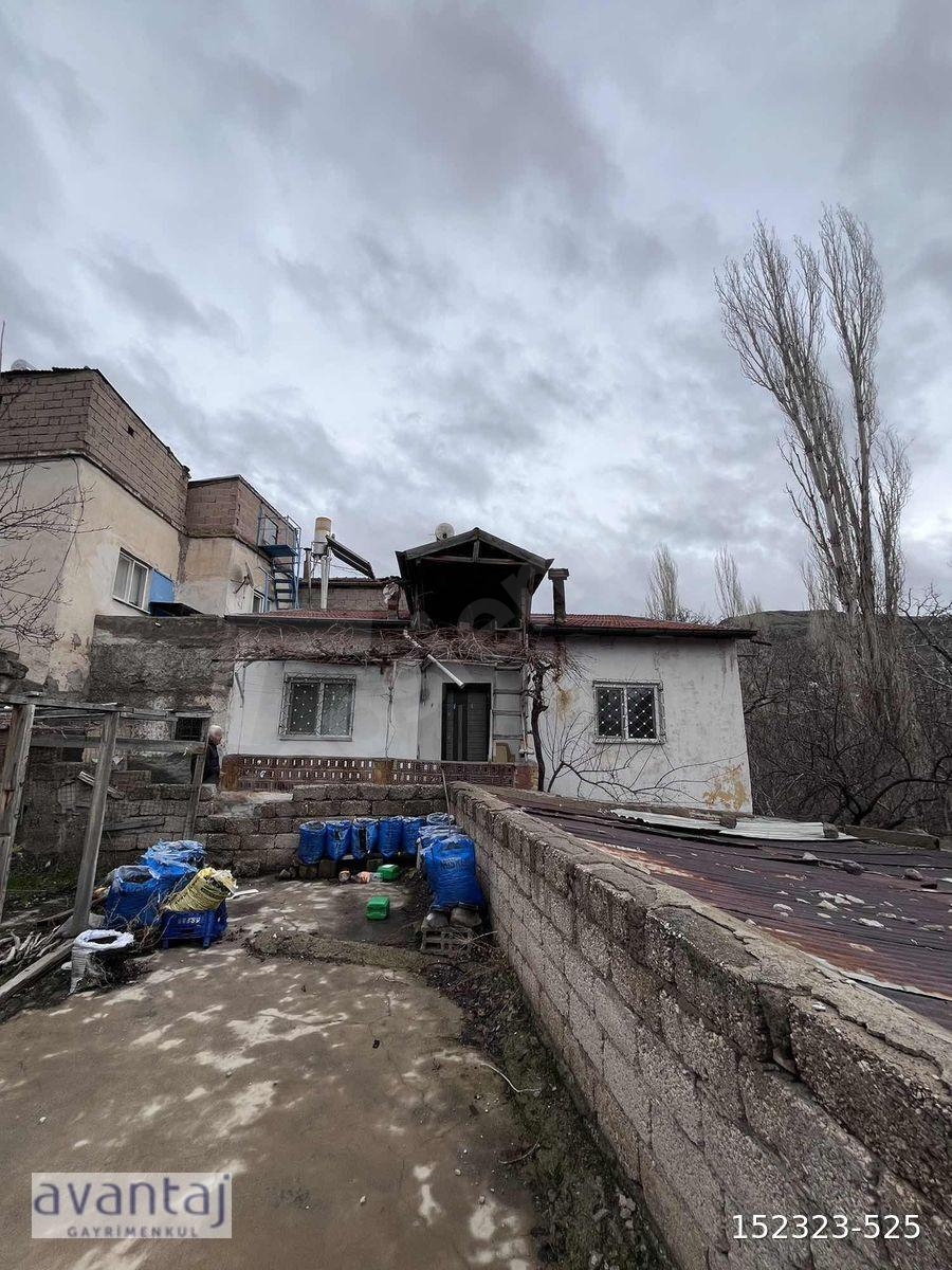 DEVELLİ MERKEZDE 2+1 SOBALI MÜSTAKİL EV ACİL SATILIK -