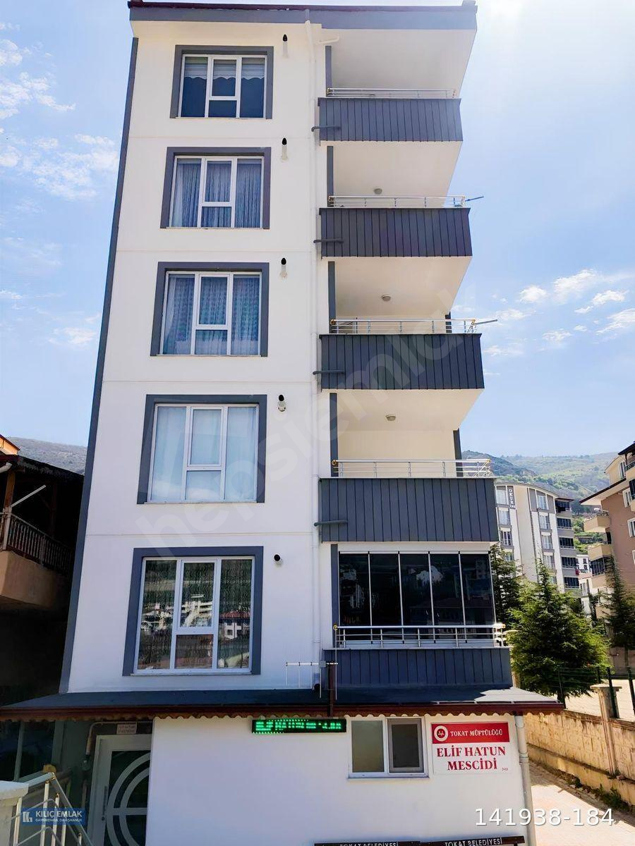 PAREKENDE MAH. ADLİYE KARŞISI ANA ÇAD ÜZERİ KİRALIK 2+0DAİRE