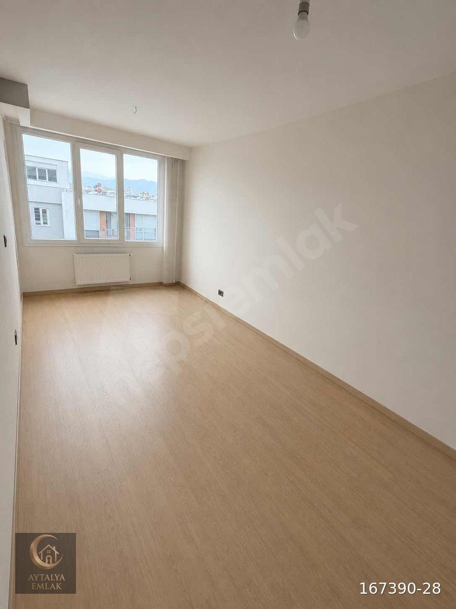 Özpınarlardan Corner Loftta Prestijli Projede 2+1 ! Acil !