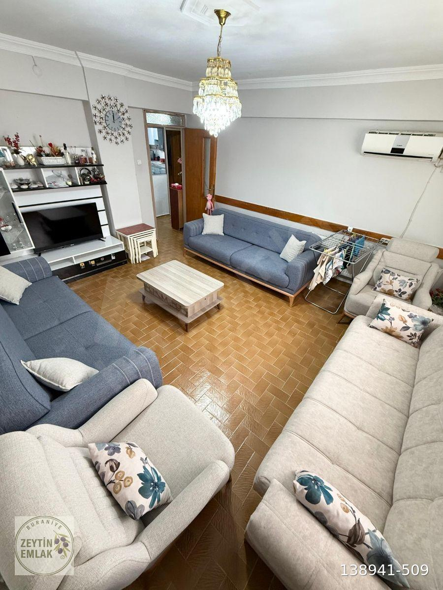 BURHANİYE MERKEZDE ÇARŞI İÇİNDE SATILIK 3+1 DAİRE