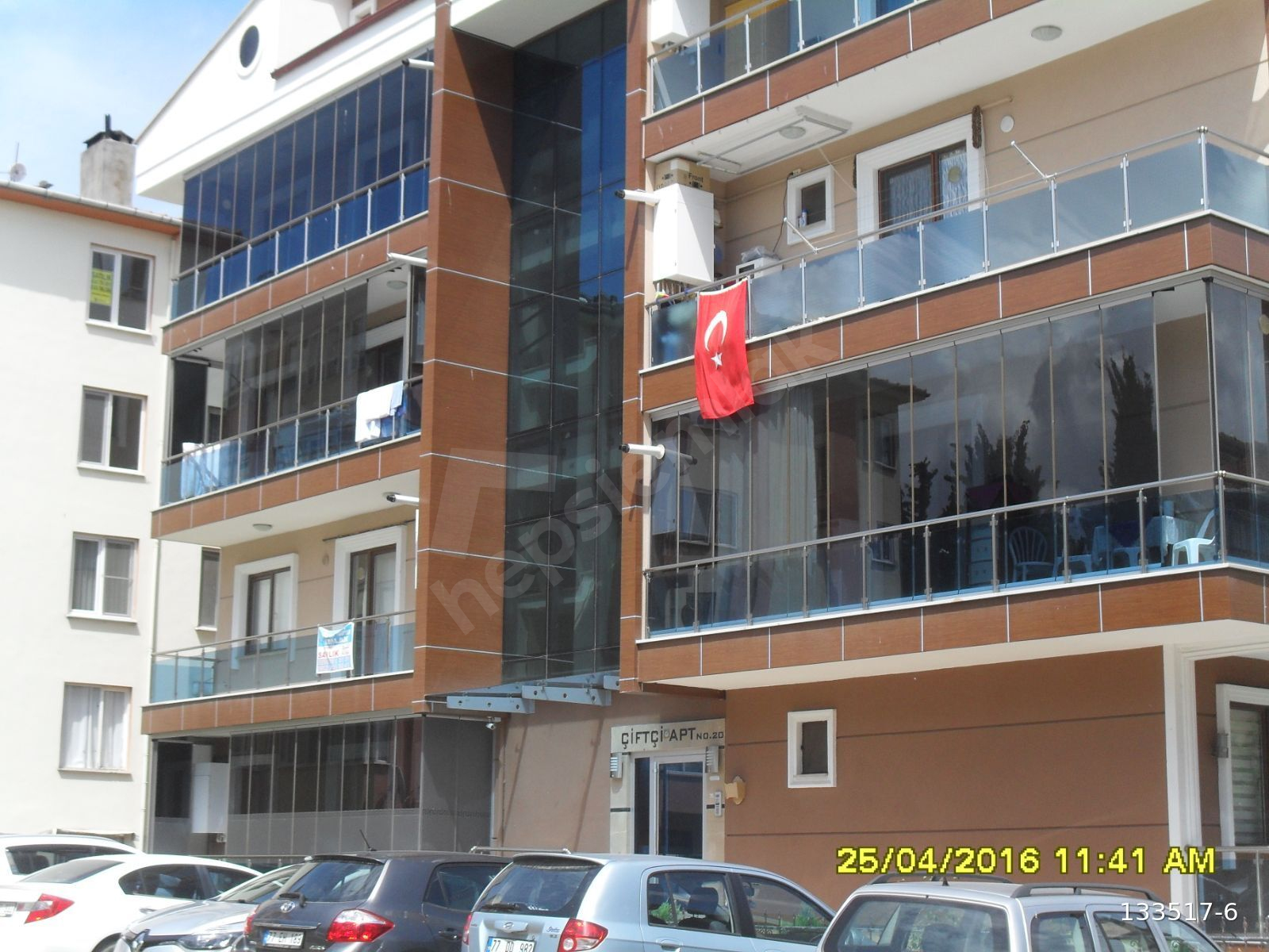 Yalova Bahçelievler Mahallesinde Satılık 2+1Eşyalı Daire
