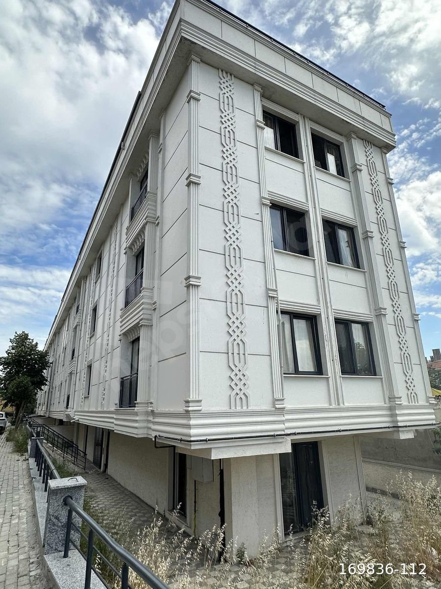 AVCILAR CİHANGİR DE METROBÜSÜN DİBİNDE 1+0 EŞYALI KİRALIK DAİRE