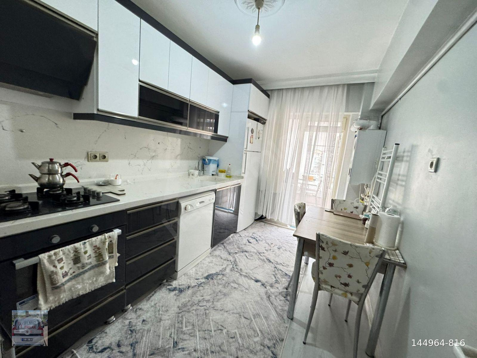 PEÇENEK CADDESİNDE KATTA ASANSÖRLÜ 3 BALKONLU 3+1 BAĞMSIZ DAİRE