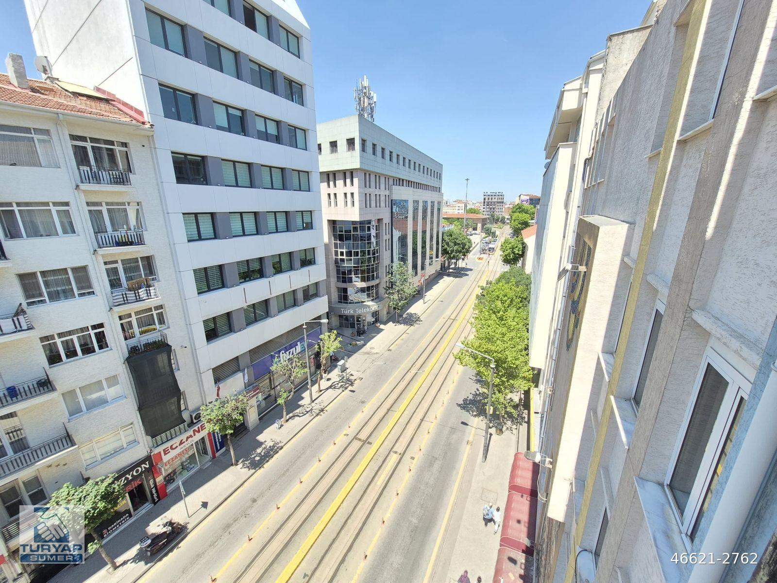 TURYAP SÜMER'DEN İKİ EYLÜL CADDESİNDE KİRALIK 2+1 DAİRE