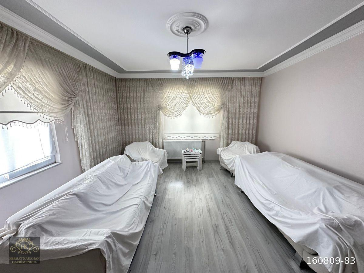 BAHÇELİEVLER MAHALLESİNDE 3+1 SATILIK KOMBİLİ DAİRE