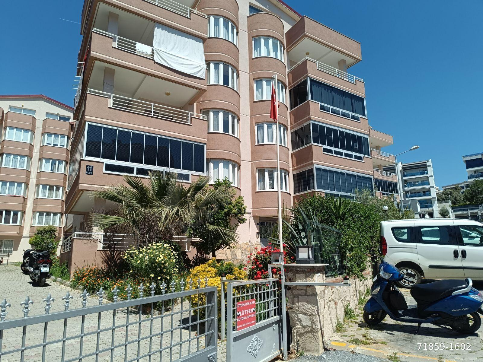 KUŞADASI EGE MAH HAVUZLU SİTE 3+1 UYGUN SATILIK FIRSAT DAİRE