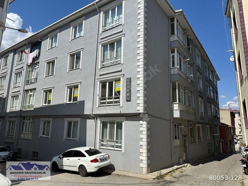 KIYIK CADDESİ MONDİ MOBİLYA ARKASI 2+1 BOŞ KİRALIK KÖŞE DAİRE