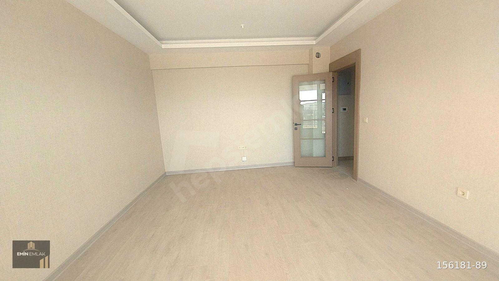 PURSAKLAR'DA PROTOKOL YOLUNA CEPHE SİTE İÇERİSİNDE 8.KAT BAĞIMSIZ 1+1 LÜX DAİRE