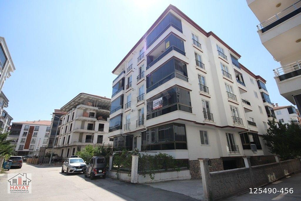 PAŞACIK MAHALLESİNDE (MERKEZİ KONUMDA) KİRALIK 3+1 DAİRE