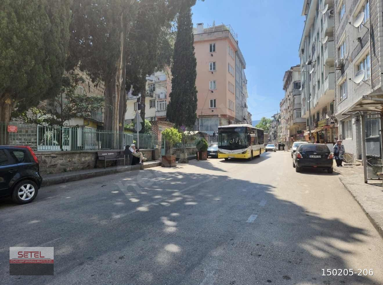 SETELDEN EMİRSULTANDA CADDE ÜSTÜ KOMBİLİ DAİRE